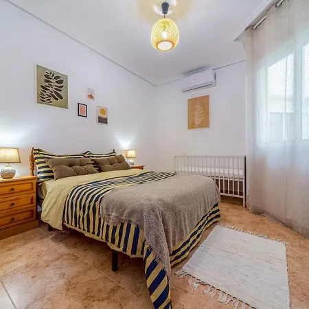 Apartment Casy With Sea View Torrevieja